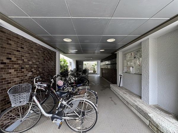 �����s�`��O�c2���� 2-27�̒��Ã}���V�����̃G���g�����X