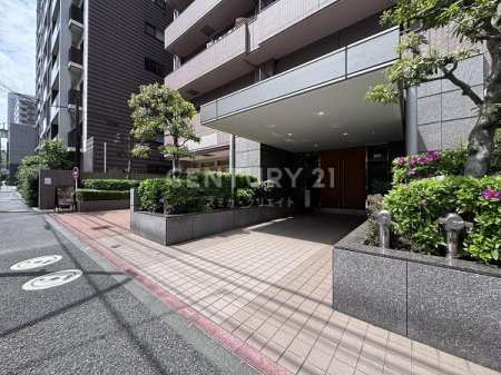 �����s�a�J��b���1���� 32-6�̒��Ã}���V�����̃G���g�����X