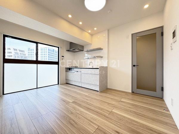 �����s�a�J��b���1���� 32-6�̒��Ã}���V�����̃��r���O