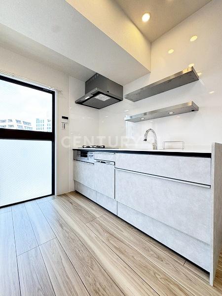 �����s�a�J��b���1���� 32-6�̒��Ã}���V�����̃L�b�`��