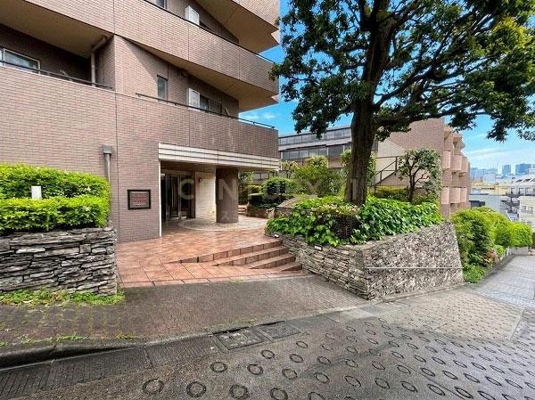 �����s�V�h�撆����1���� 7-14�̒��Ã}���V�����̃G���g�����X