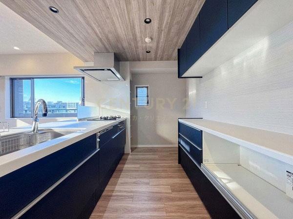 �����s�V�h�撆����1���� 7-14�̒��Ã}���V�����̃L�b�`��