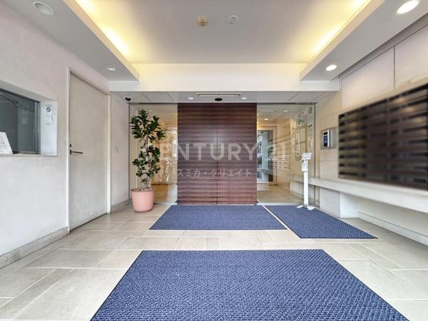 �����s�`��얃�z5���� 10-32�̒��Ã}���V�����̃G���g�����X