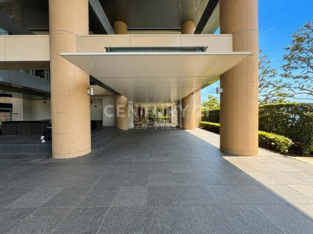 �����s�]����L�F2���� 5-2�̒��Ã}���V�����̃G���g�����X