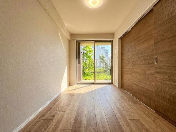 �����s�]���扎�]1���� 1-7�̒��Ã}���V�����̎q������