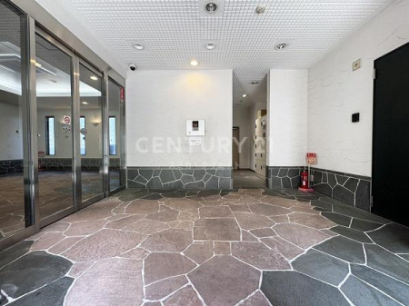 �����s�`��C��2���� 6-33�̒��Ã}���V�����̃G���g�����X