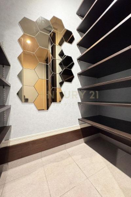 �����s��c���r��5���ڂ̒��È�ˌ��Ă̎��[