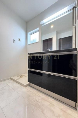 �����s��c���r��5���ڂ̒��È�ˌ��Ă̐��ʑ�E���ʏ�