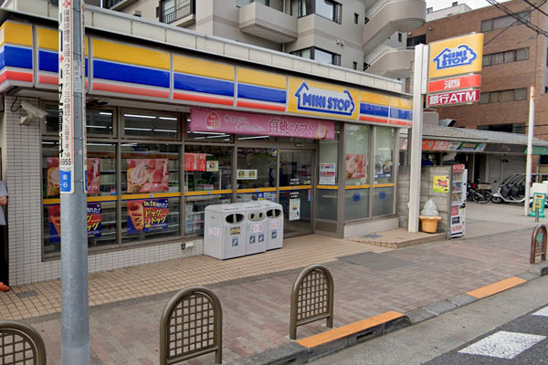 �����s�`�攒��5���� 8-4�̒��Ã}���V�����̎��ӊ�