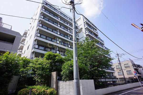 目黒小山マンション 建物外観(2020.6撮影)