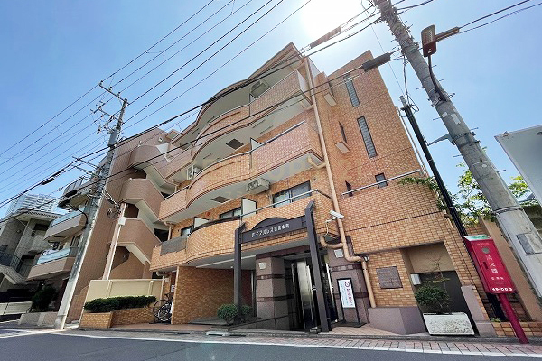 ダイアパレス目黒本町 建物外観(2022.4撮影)
