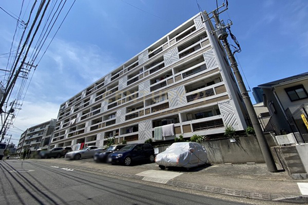 中銀マンシオン東山 建物外観(2022.7撮影)