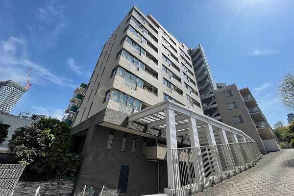 グランドメゾン白金・三光坂 建物外観(2022.4撮影)