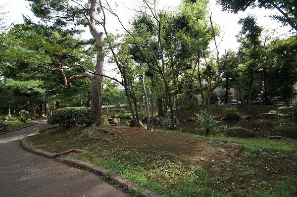 フォンタナ駒沢第6 駒沢緑泉公園まで350m
