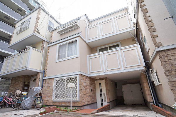 「三軒茶屋」 中古一戸建て 外観(H30.4撮影)