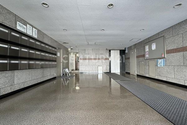 �����s��c��k�瑩2���� 19-4�̒��Ã}���V�����̃G���g�����X