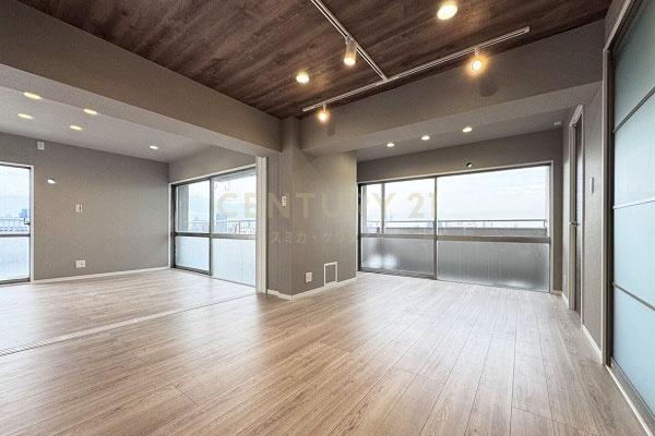 �����s��c��k�瑩2���� 19-4�̒��Ã}���V�����̃��r���O