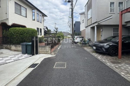 �����s���c�J��m5���ڂ̓y�n�̑O�ʓ��H�܂ތ��n�ʐ^