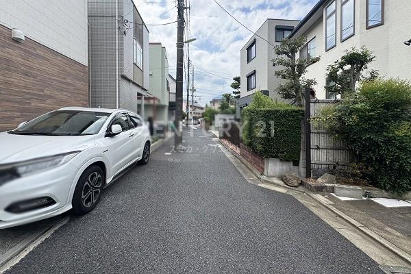 �����s���c�J��m5���ڂ̓y�n�̑O�ʓ��H�܂ތ��n�ʐ^