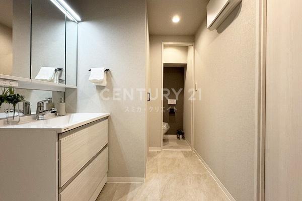 �����s��c��{�H�c3���� 21-16�̒��Ã}���V�����̐��ʑ�E���ʏ�