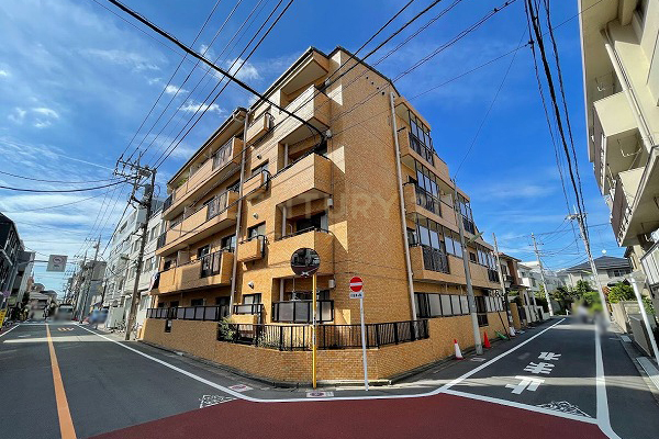 ライオンズマンション経堂第3 建物外観(2022.8撮影)
