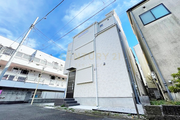渋谷区本町 新築一戸建て 建物外観（2021.11撮影）
