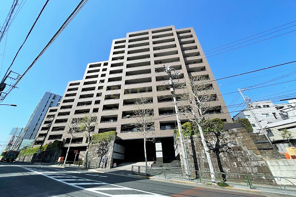 ファミールグラン三田伊皿子坂 建物外観(2022.4撮影)