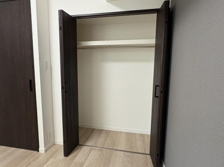 �����s�i��擌�i��2���� 2-25�̒��Ã}���V�����̎��[