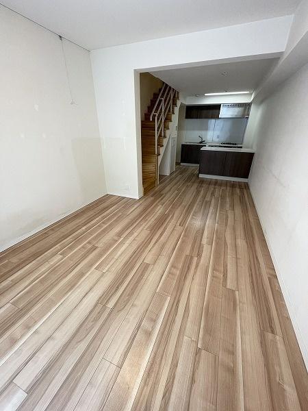 �����s���c�J�搢�c�J1���� 10-25�̒��Ã}���V�����̃��r���O