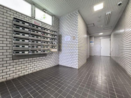 �����s���c�J��{��3���� 12-18�̒��Ã}���V�����̃G���g�����X