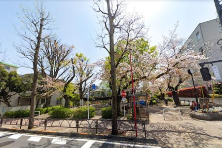 �����s���c�J��{��3���� 12-18�̒��Ã}���V�����̎��ӊ�