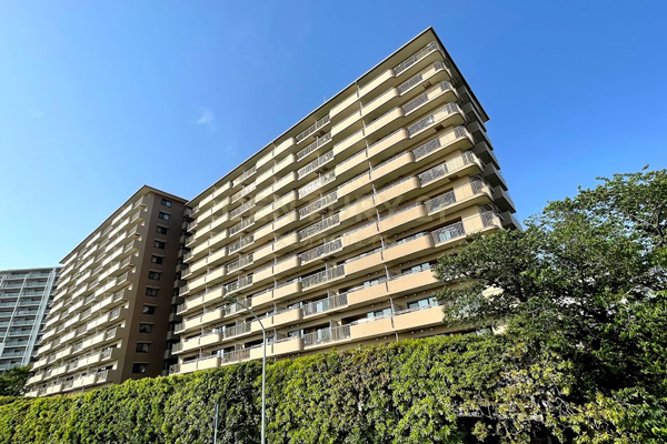 多摩川ハイム3号棟 建物外観(2021.5撮影)