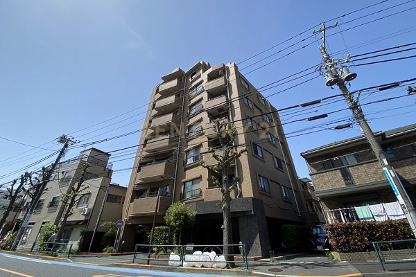 エクラン世田谷代沢 建物外観(2022.4撮影)