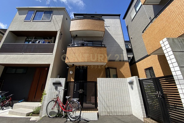 「荏原町」中古戸建 建物外観(2022.7撮影)