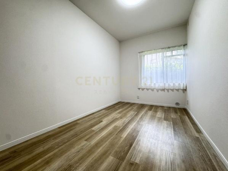 �����s���c�J��p��4���� 9-18�̒��Ã}���V�����̎q������