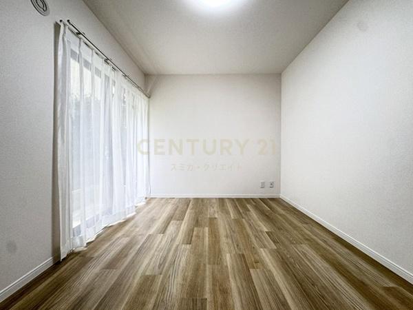 �����s���c�J��p��4���� 9-18�̒��Ã}���V�����̐Q��