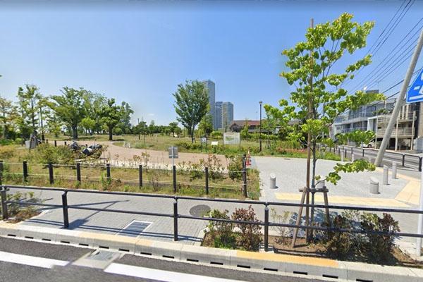 �����s���c�J��ʐ�1���� 15-1�̒��Ã}���V�����̎��ӊ�