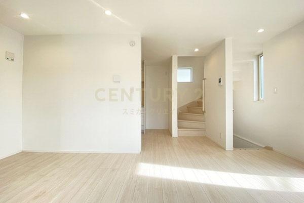 「大森」築浅一戸建て リビングダイニングルーム
