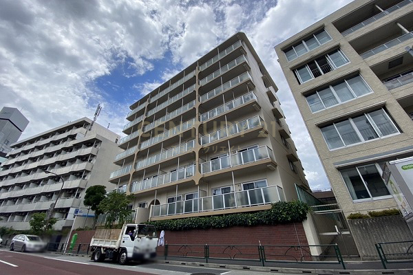イトーピア南麻布マンション 建物外観(2022.7撮影)