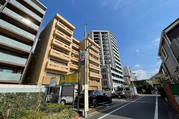 ニュー上馬マンション 建物外観