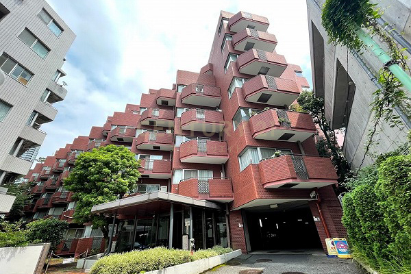 チュリス氷川坂 建物外観