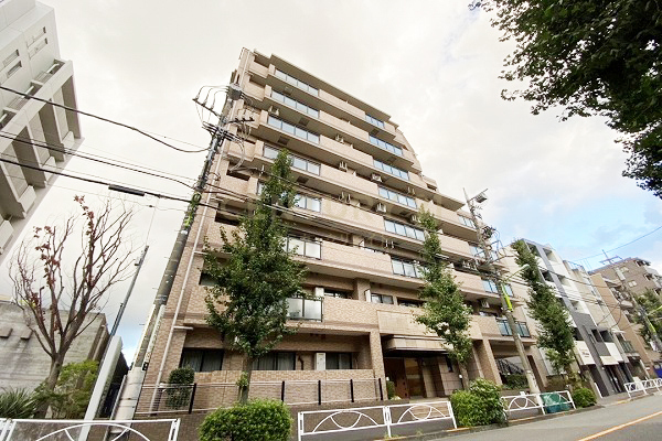 マイキャッスル駒沢公園フロントビュー 建物外観(2020.8撮影)