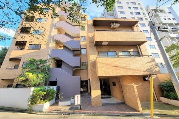ライオンズマンション都立大学 建物外観