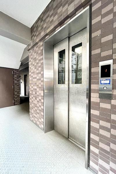 菱和パレス駒沢大学 エレベーターホール