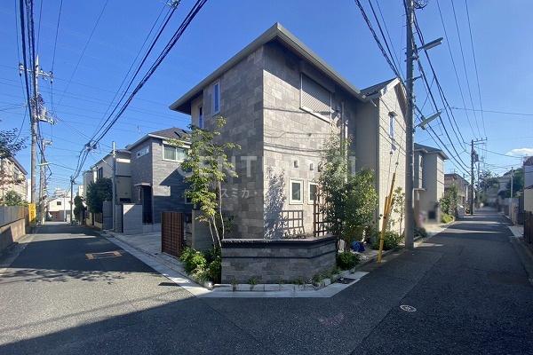 世田谷区代田五丁目 中古一戸建 建物外観(2023.10撮影)