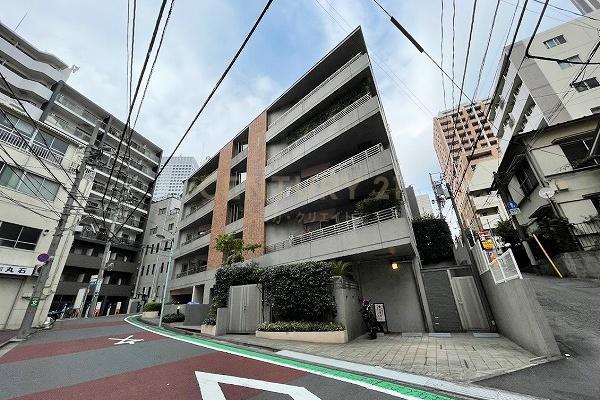 ジェイパーク代々木 建物外観(2022.9撮影)