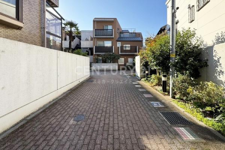 �����s���c�J�揼��3���� 23-19�̒��Ã}���V�����̌��n�O�ώʐ^