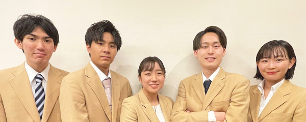 スタッフ紹介<b>STAFF</b>