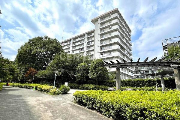 弦巻ハイツ 建物外観(2023.6撮影)