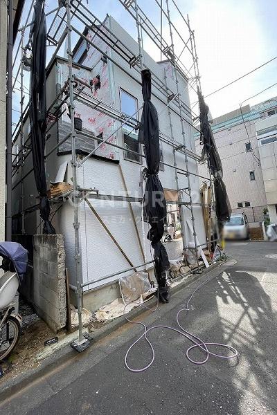 渋谷区上原三丁目 新築分譲住宅 建物外観（2023.10撮影）